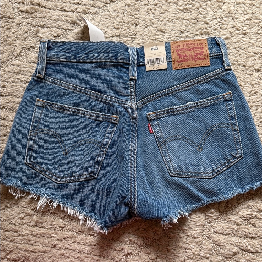 Levi's 501 Light Blue Denim Shorts - Picture 3 of 3